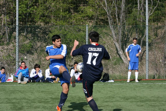 Napoli e Cagliari in campo